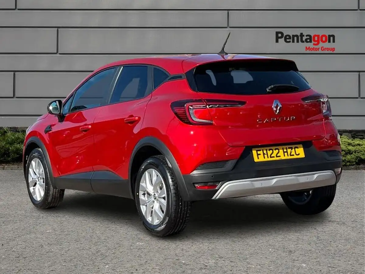 2022-renault-captur-13-tce-iconic-edition-big-1