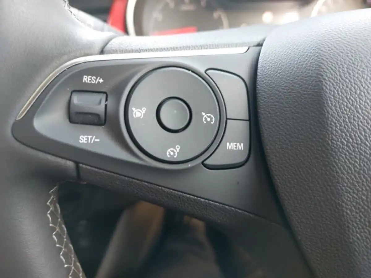 2023-vauxhall-crossland-12-gs-130ps-auto-big-11