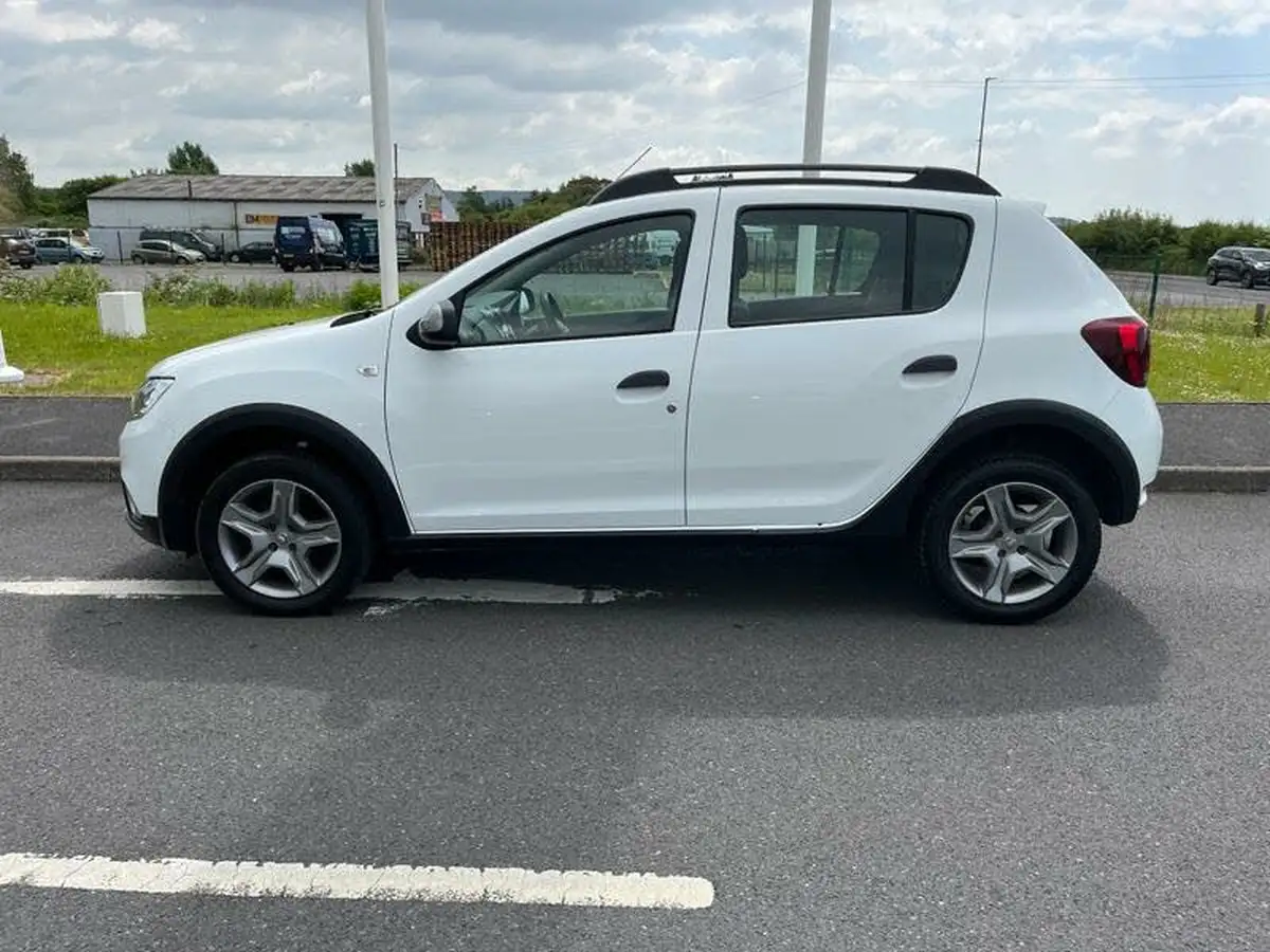 2017-dacia-sandero-stepway-09-tce-ambiance-big-3