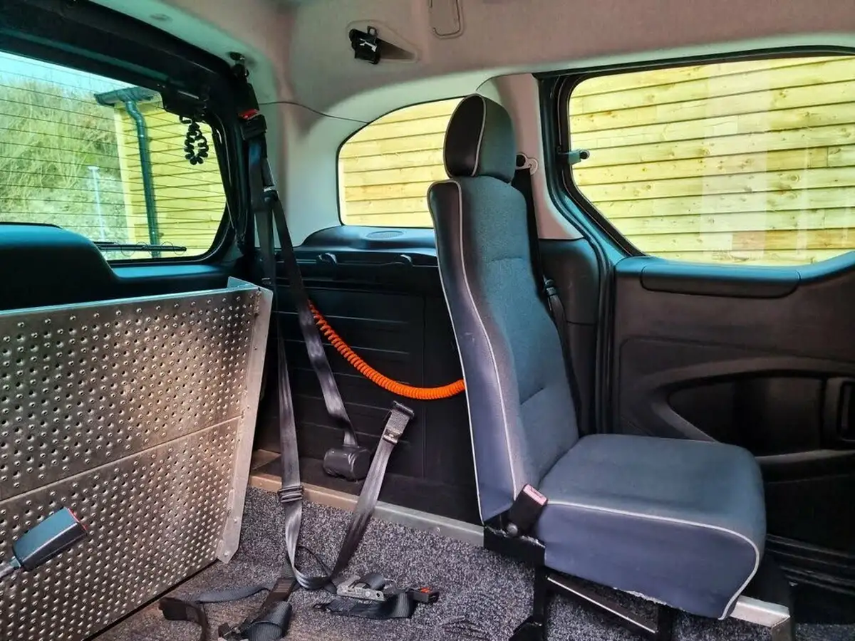 2018-citroen-berlingo-16bluehdi-multispace-feel-102ps-ss-etg6-big-19