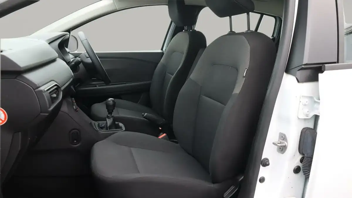 2022-dacia-sandero-10-sce-essential-big-14