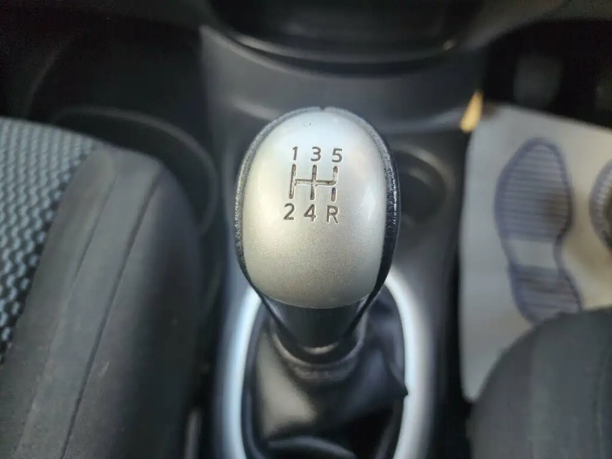 2015-nissan-note-12-acenta-premium-dig-s-98ps-style-pack-big-19
