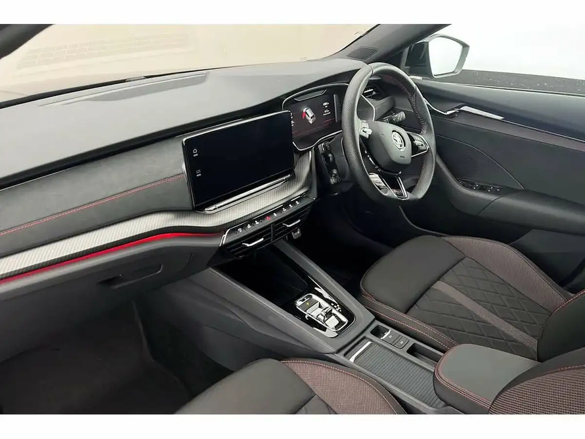2024-skoda-octavia-20tdi-vrs-estate-big-1