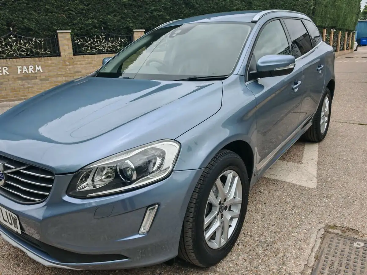 2016-volvo-xc60-20td-d4-se-lux-nav-big-65