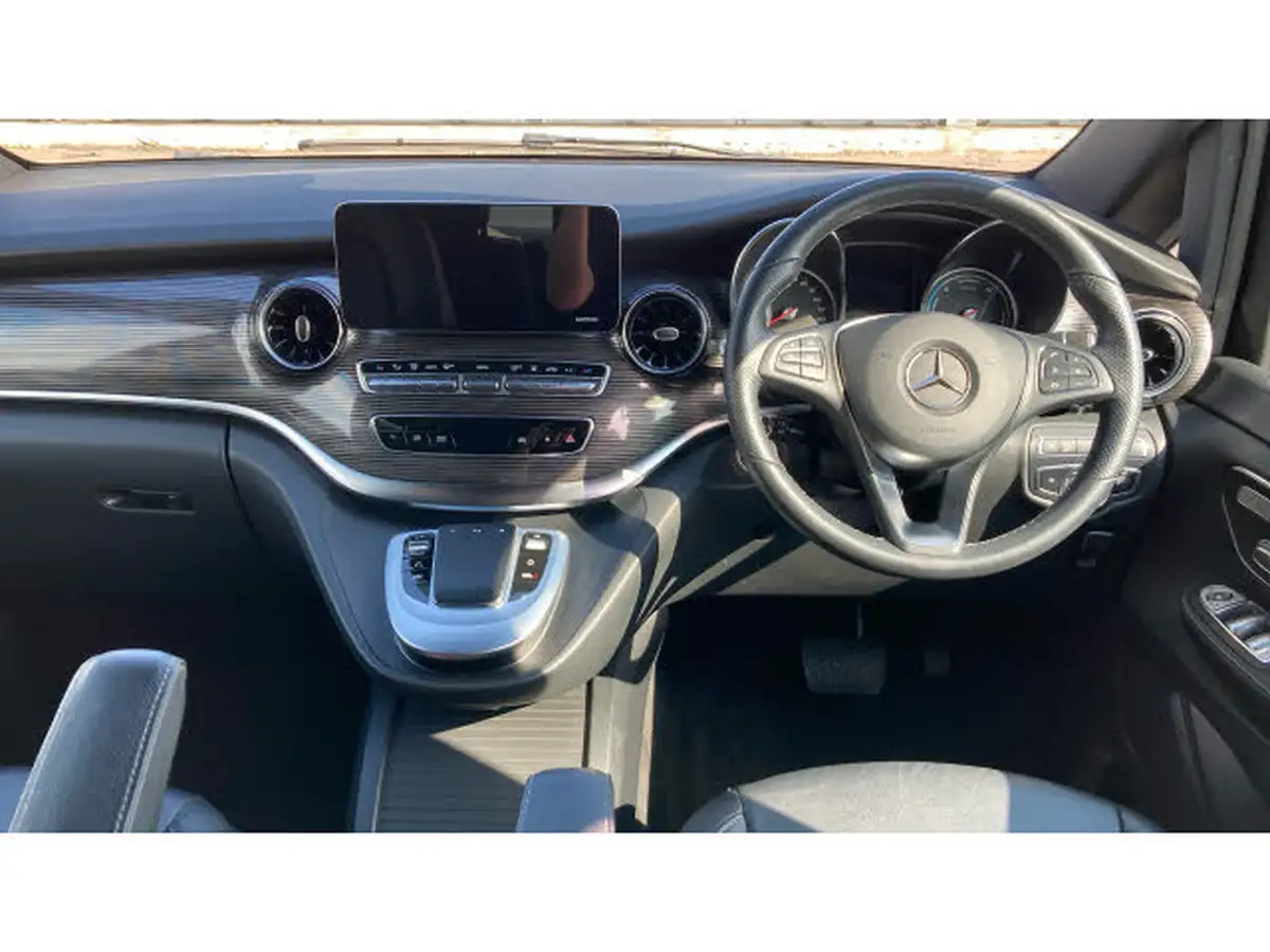 2021-mercedes-benz-eqv-e-eqv-300-sport-premium-big-9