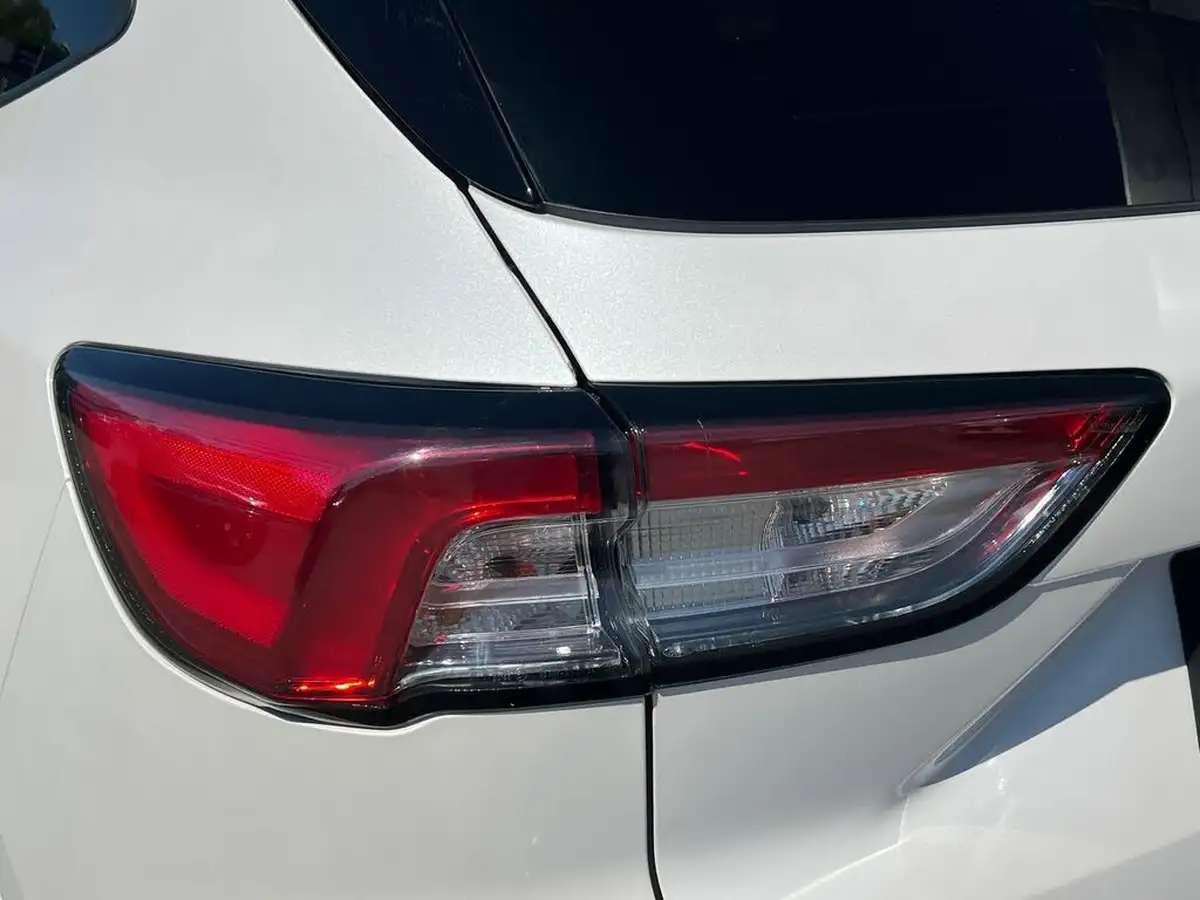 2022-ford-kuga-25t-st-line-x-edition-225ps-phev-big-33