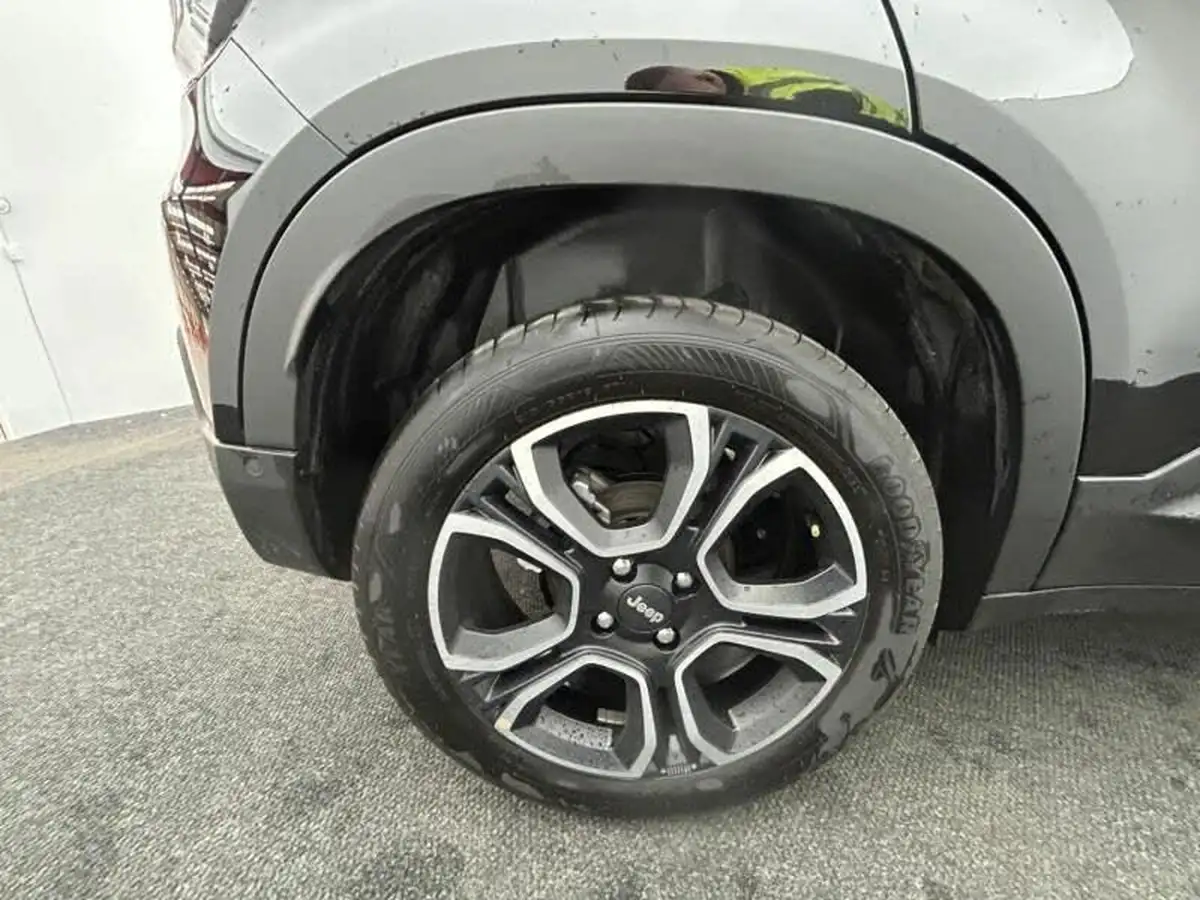 2024-jeep-avenger-12-gse-summit-e-hybrid-48v-auto-big-3