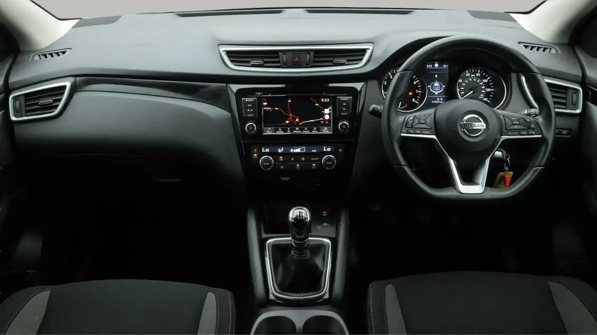 2021-nissan-qashqai-13-dig-t-acenta-premium-140ps-big-13