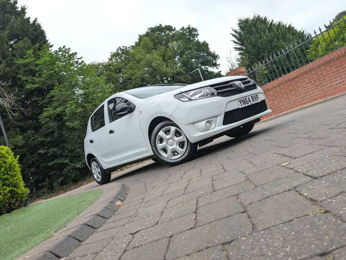 2014-dacia-sandero-12-ambiance-big-5