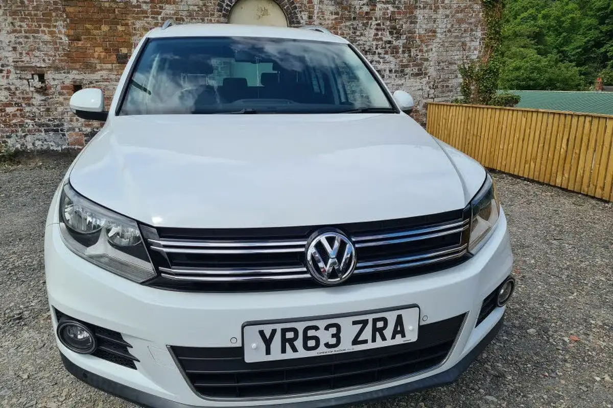 2013-volkswagen-tiguan-big-6