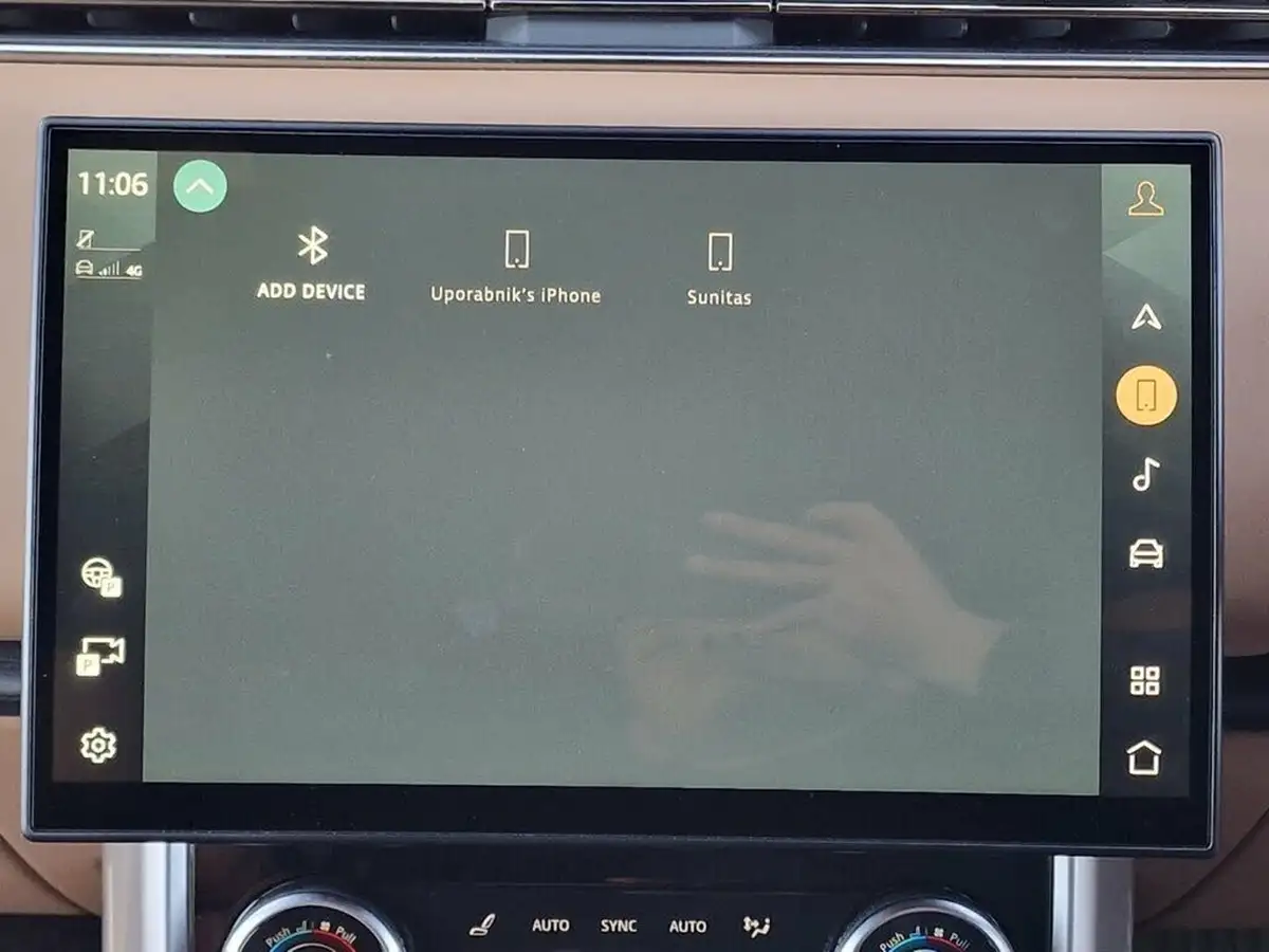 2023-land-rover-range-rover-30-p400-hse-big-32