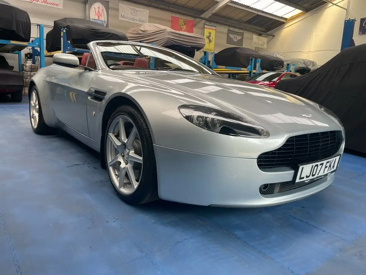 2007-aston-martin-vantage-43-convertible-sportshift-big-41