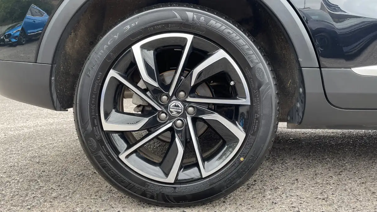 2024-mg-zs-suv-10t-gdi-exclusive-big-18