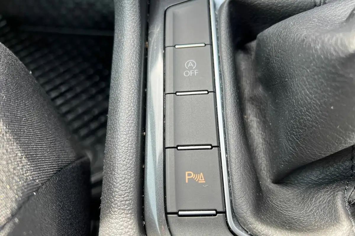 2018-volkswagen-tiguan-14-tsi-se-navigation-150ps-actss-big-11