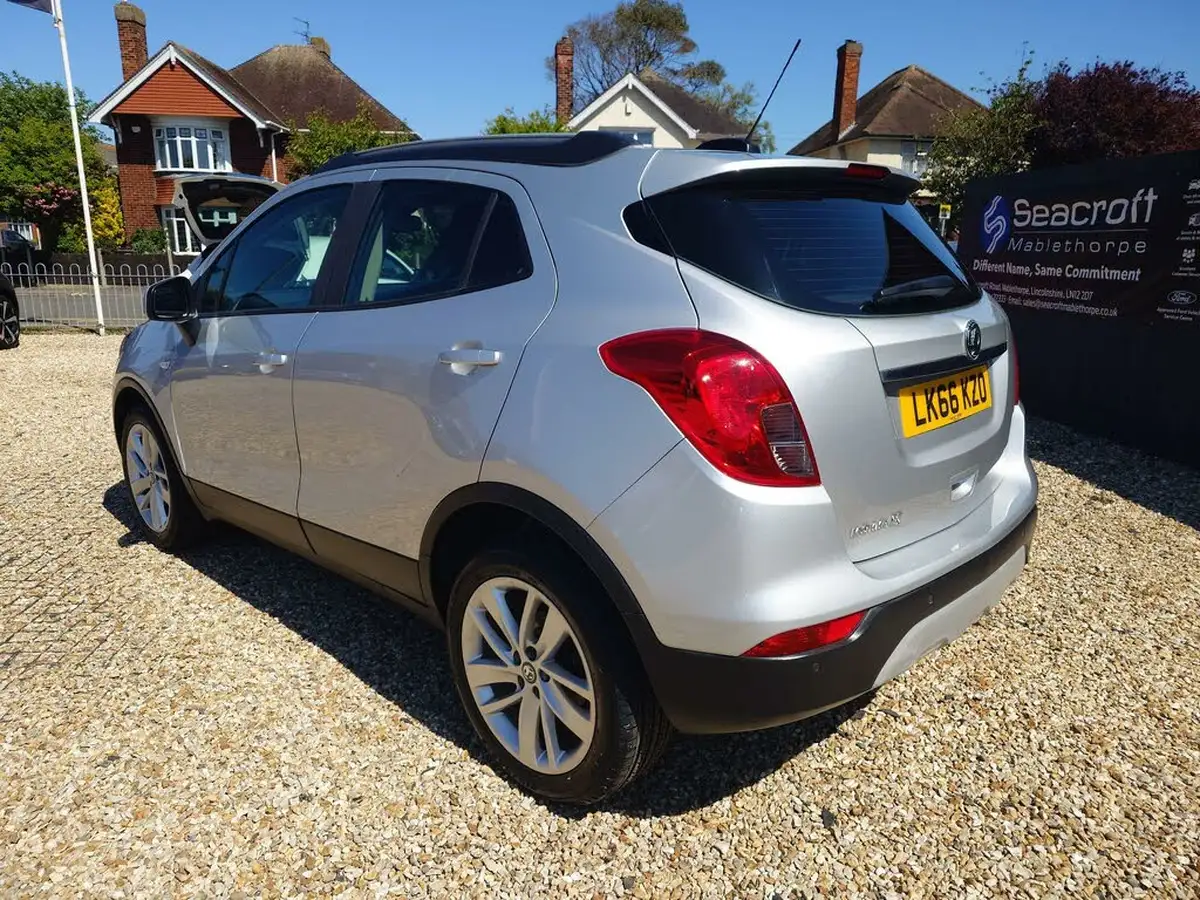 2016-vauxhall-mokka-x-16-active-big-3