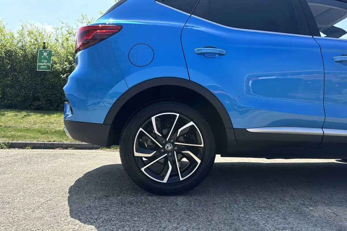 2024-mg-zs-suv-15-vti-tech-exclusive-big-7