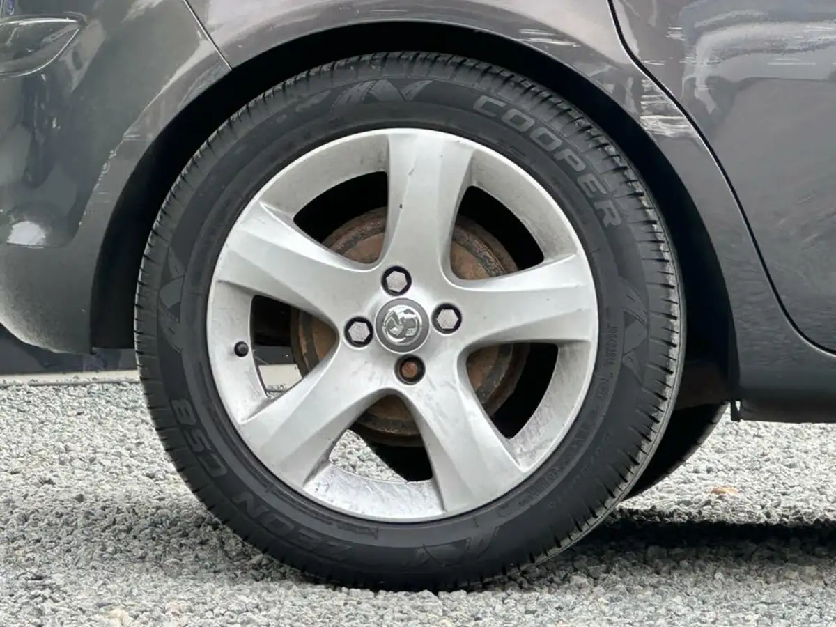 2013-vauxhall-corsa-12-sxi-16v-ac-5d-big-17