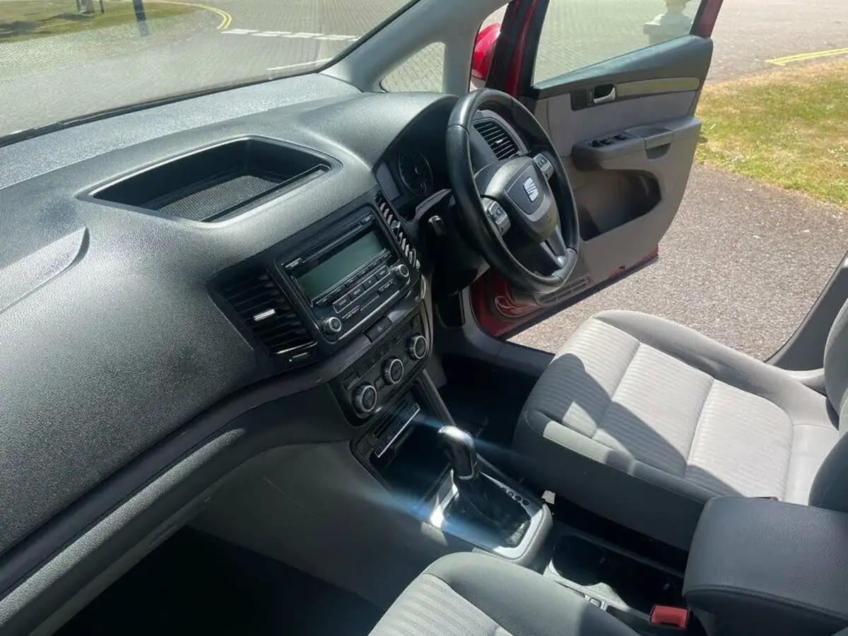 2014-seat-alhambra-20td-ss-dsg-big-17