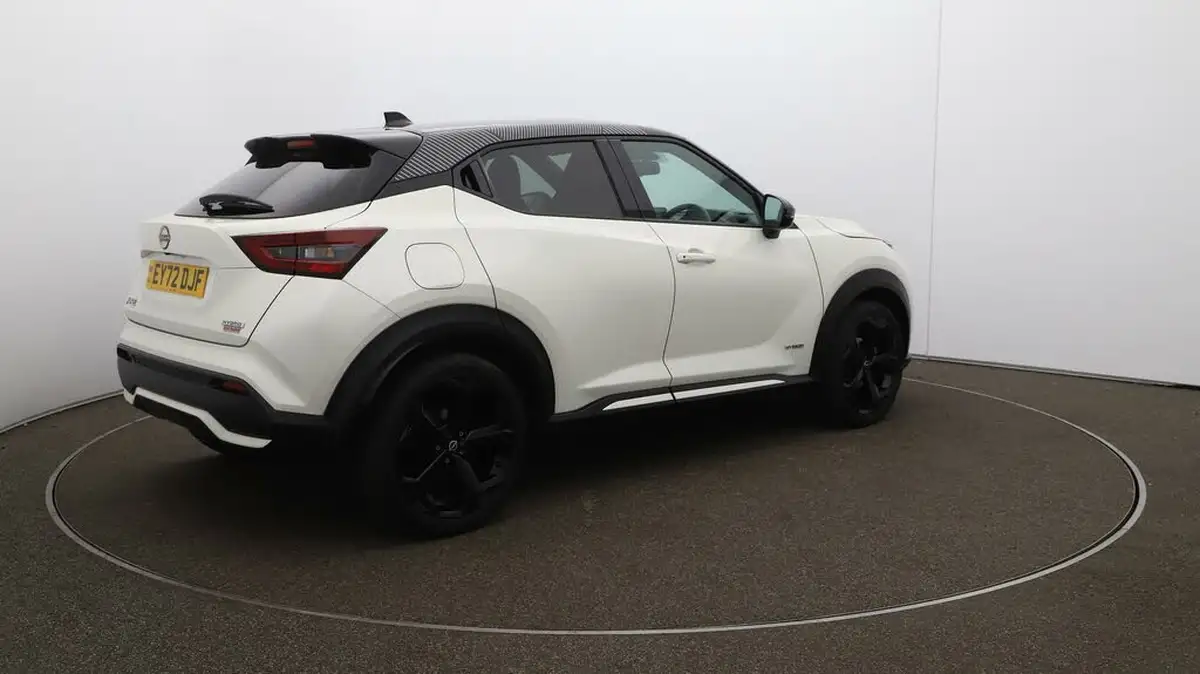 2022-nissan-juke-16-hybrid-premiere-edition-big-51