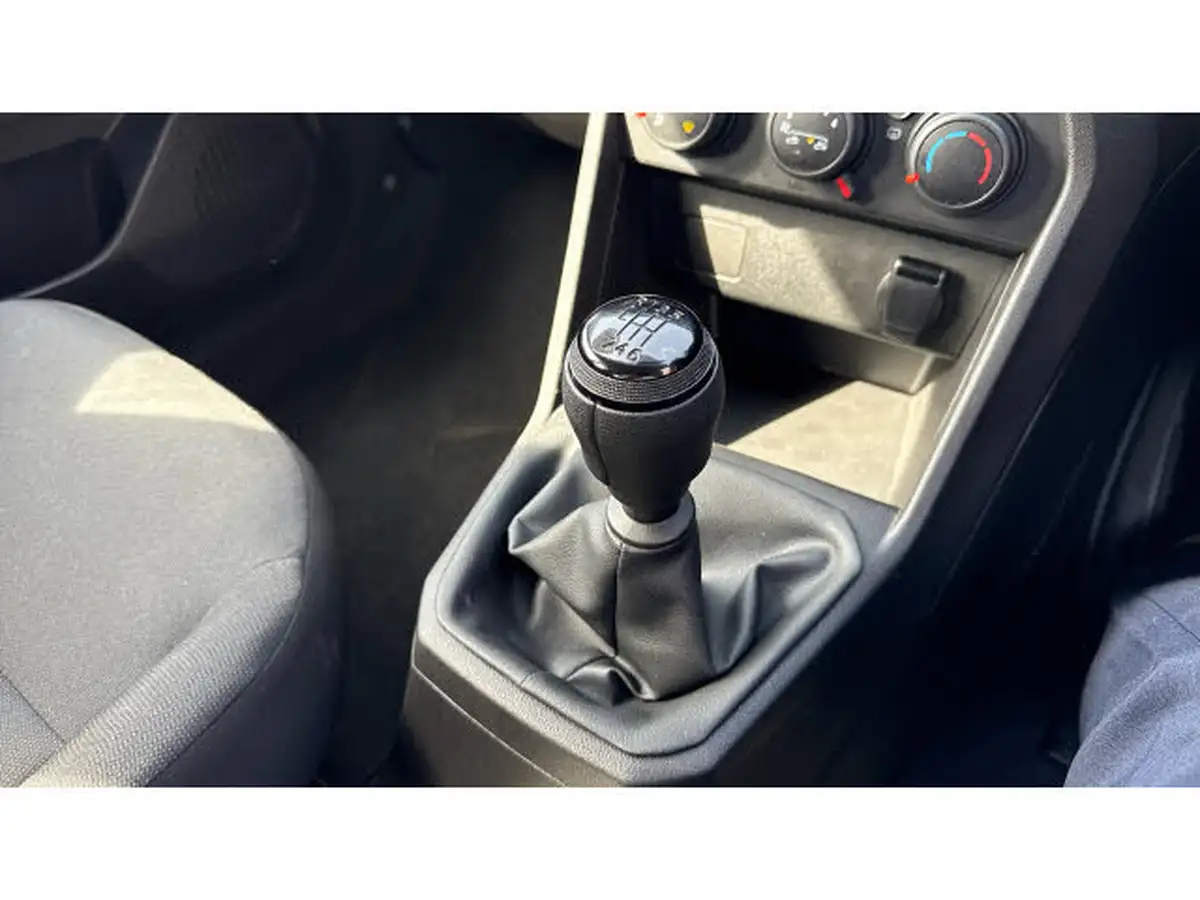 2022-dacia-sandero-big-12