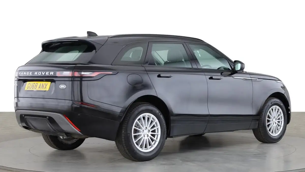 2018-land-rover-range-rover-velar-20-d180-velar-big-8