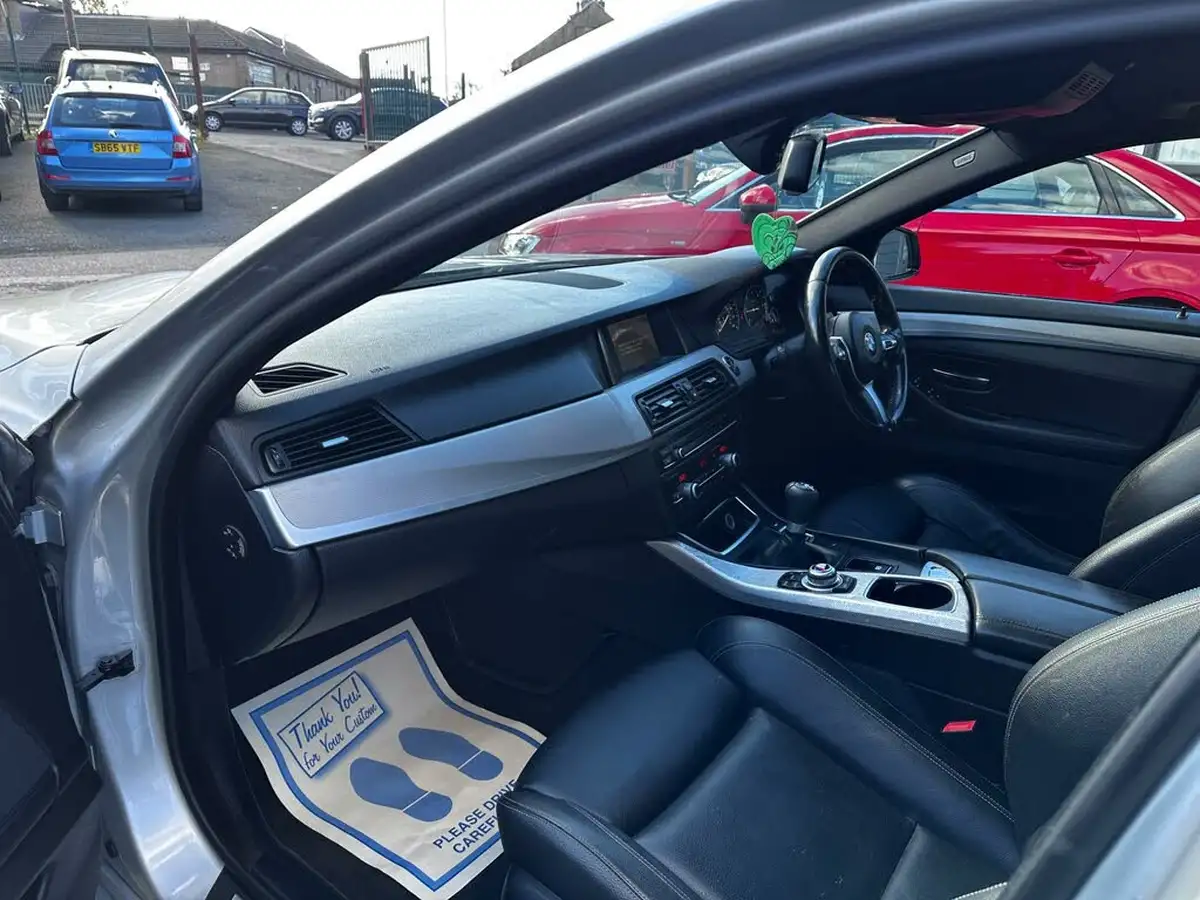 2014-bmw-5-series-20td-520d-m-sport-184bhp-saloon-4d-big-23