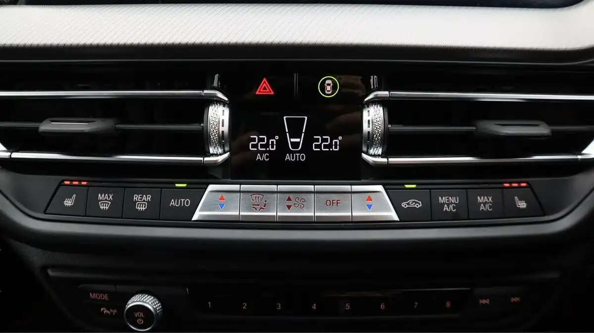2023-bmw-1-series-20-128ti-lcp-big-12