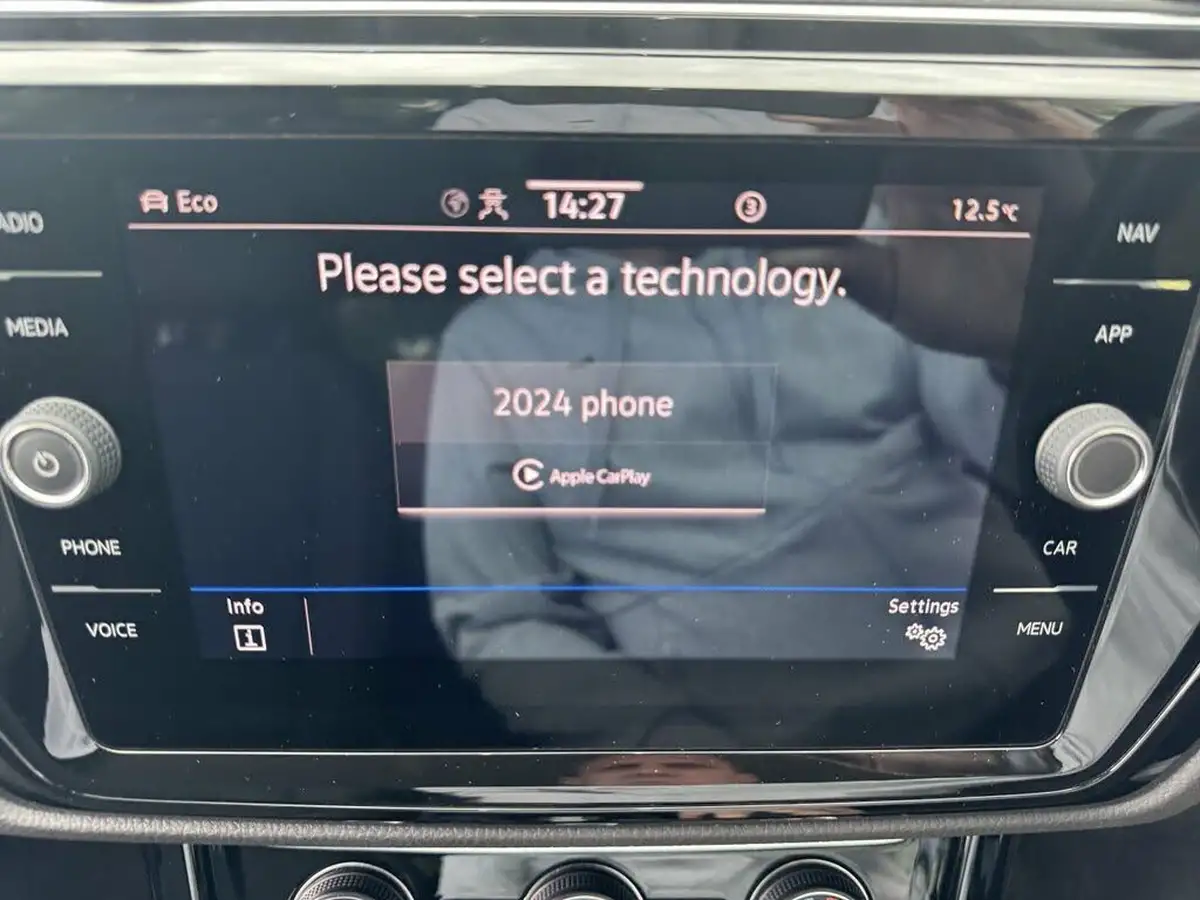 2021-volkswagen-touran-15-tsi-sel-dsg-big-67
