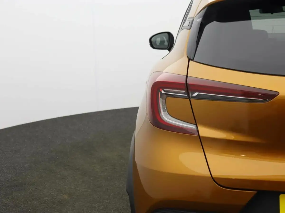 2021-renault-captur-10-tce-iconic-edition-big-50