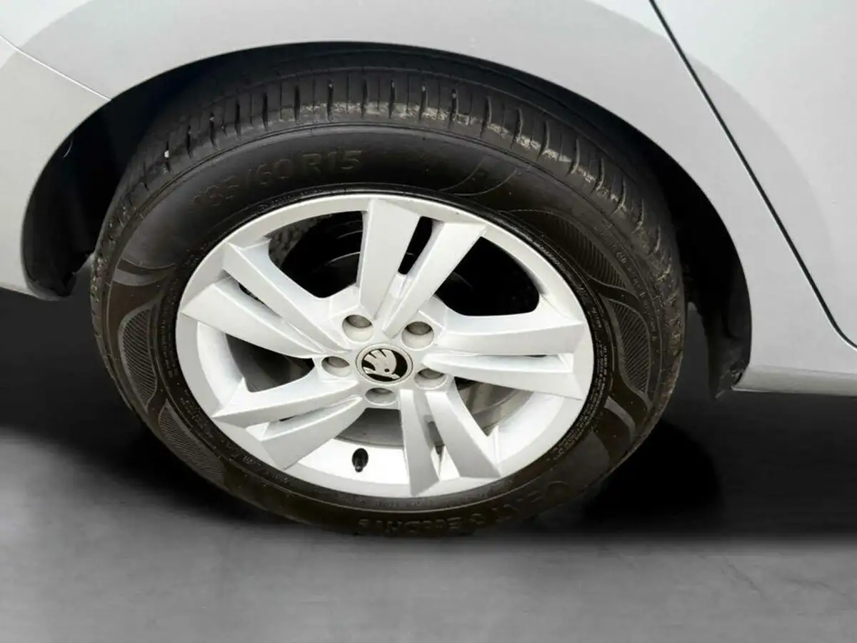 2020-skoda-fabia-10-tsi-se-95ps-hatchback-big-33