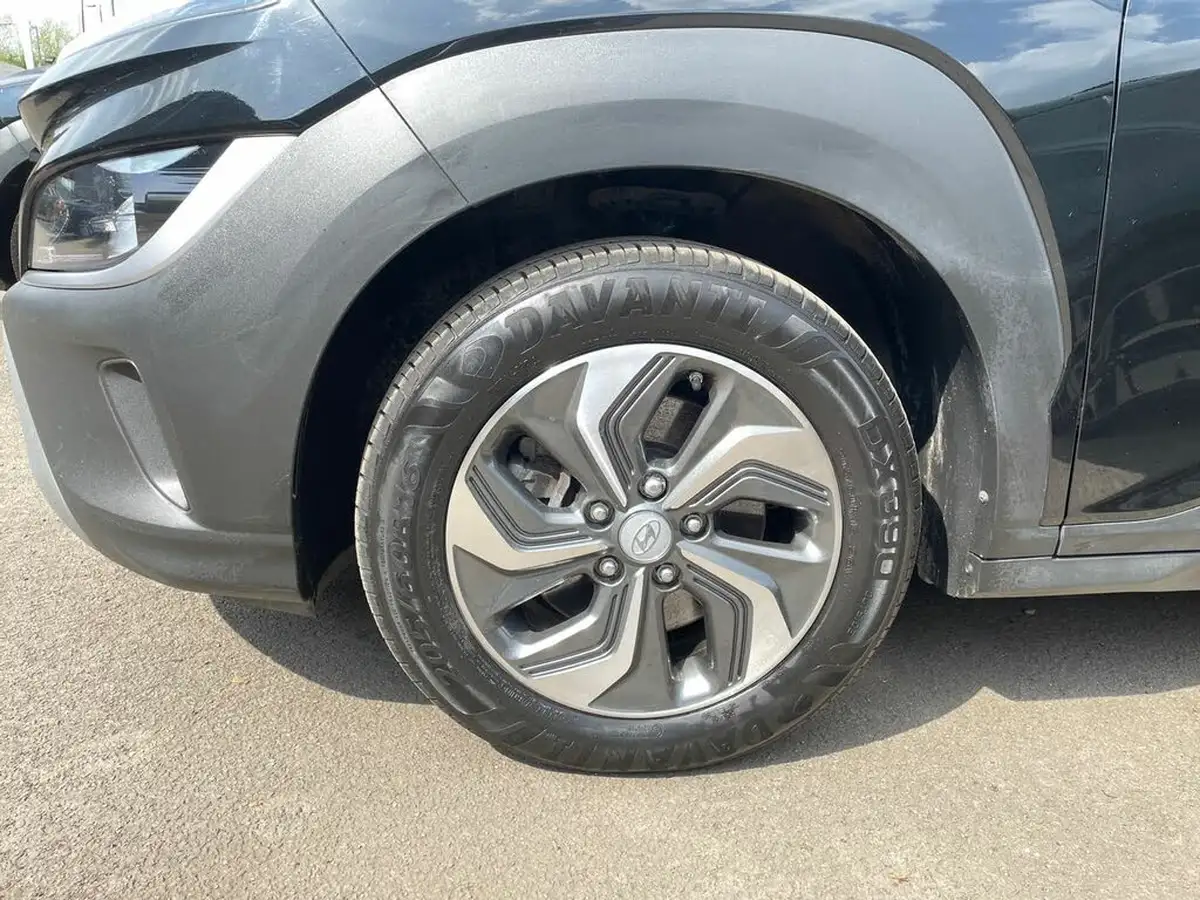 2023-hyundai-kona-16-gdi-se-connect-big-8