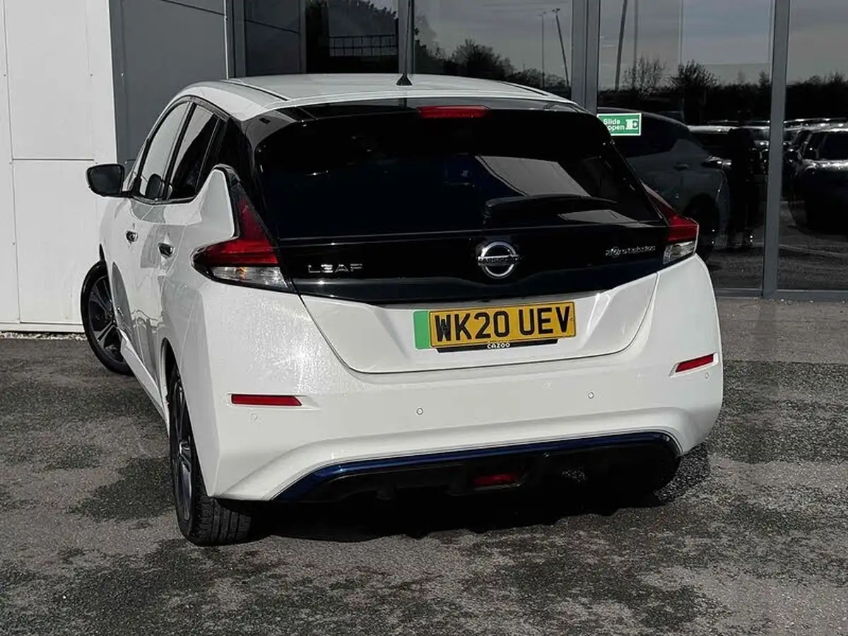 2020-nissan-leaf-e-n-connecta-big-15