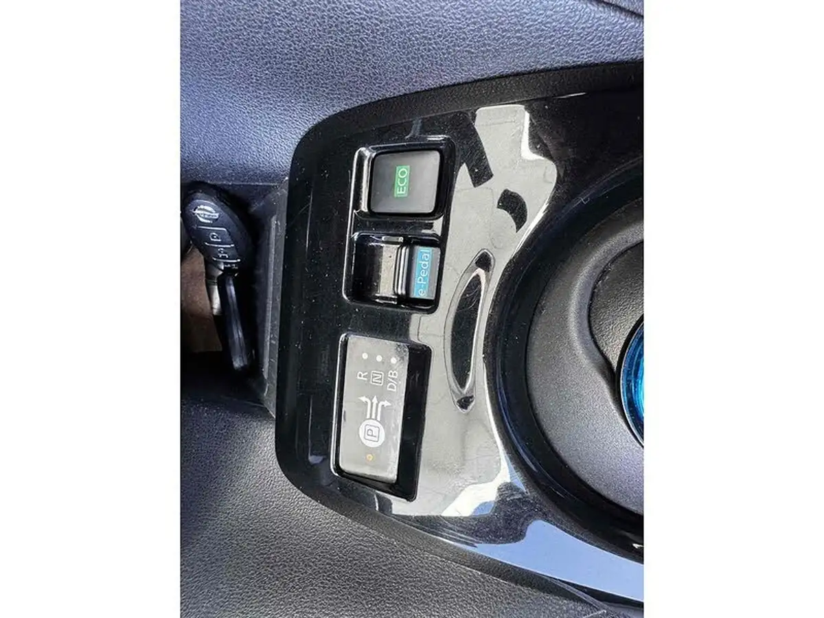 2020-nissan-leaf-e-n-connecta-big-39