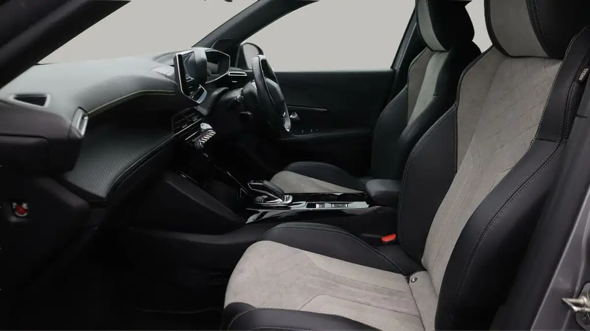 2021-peugeot-2008-suv-e-gt-premium-big-14