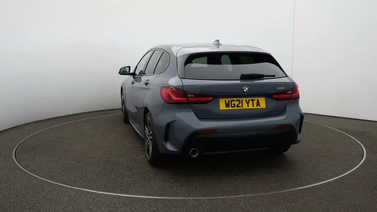 2021-bmw-1-series-15-118i-m-sport-lcp-dct-big-60