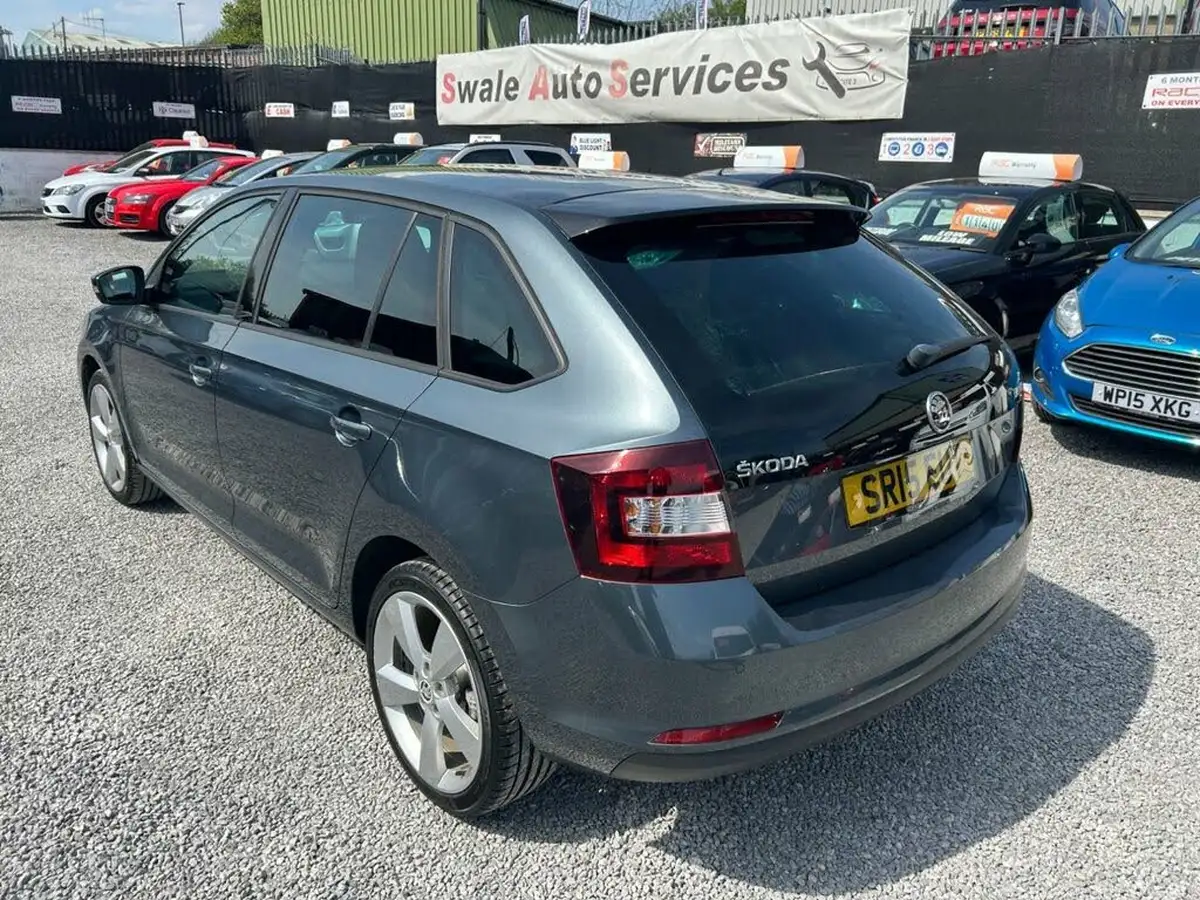2015-skoda-rapid-spaceback-12-tsi-se-sport-big-12