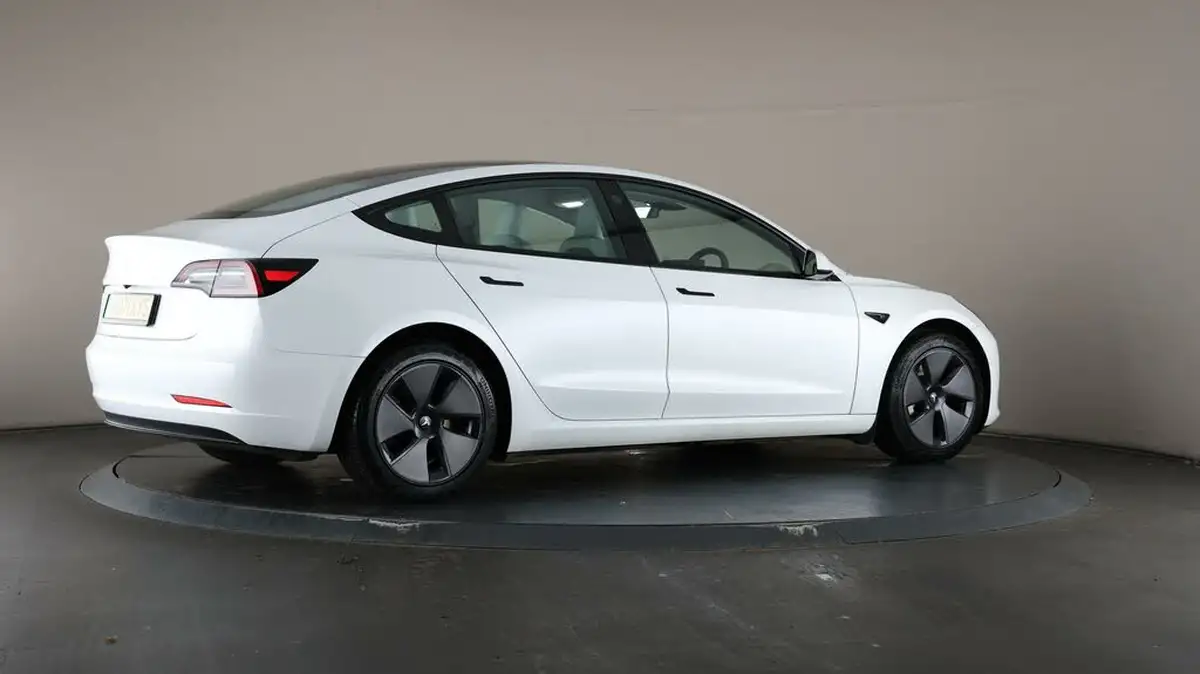 2021-tesla-model-3-e-standard-plus-big-63