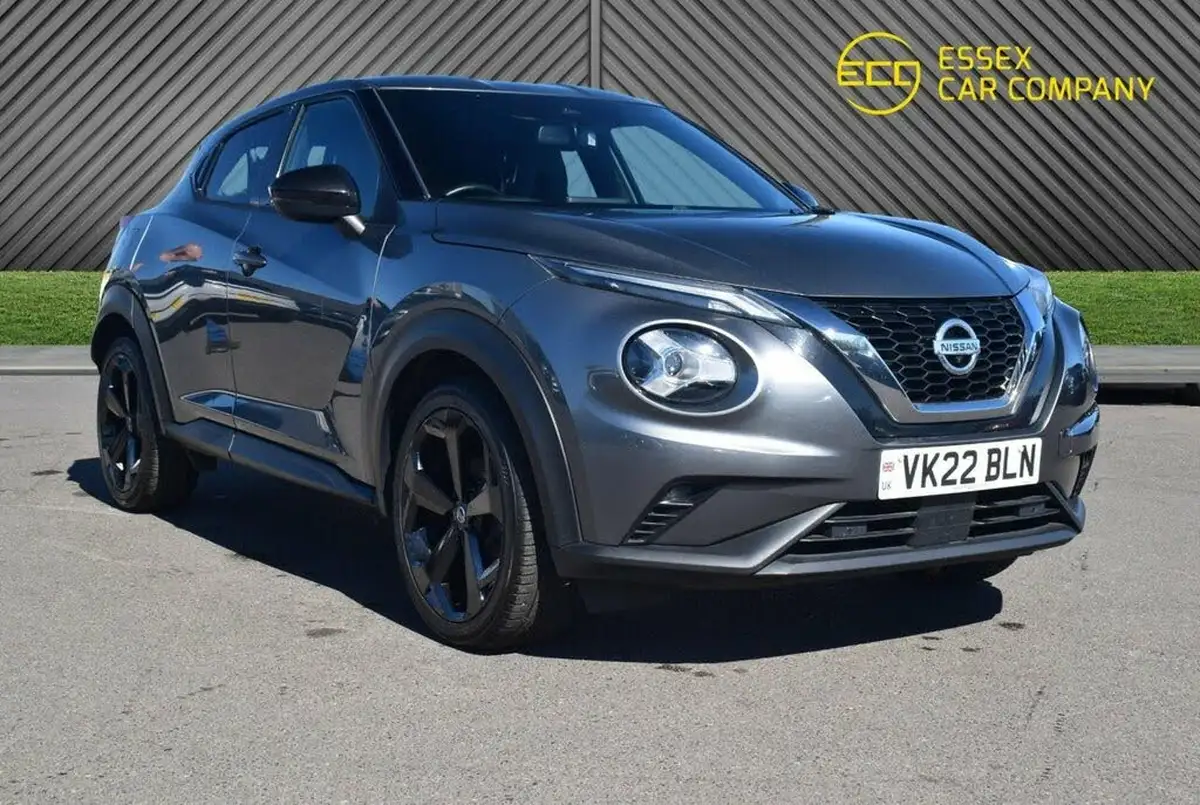 2022-nissan-juke-10-dig-t-tekna-big-4