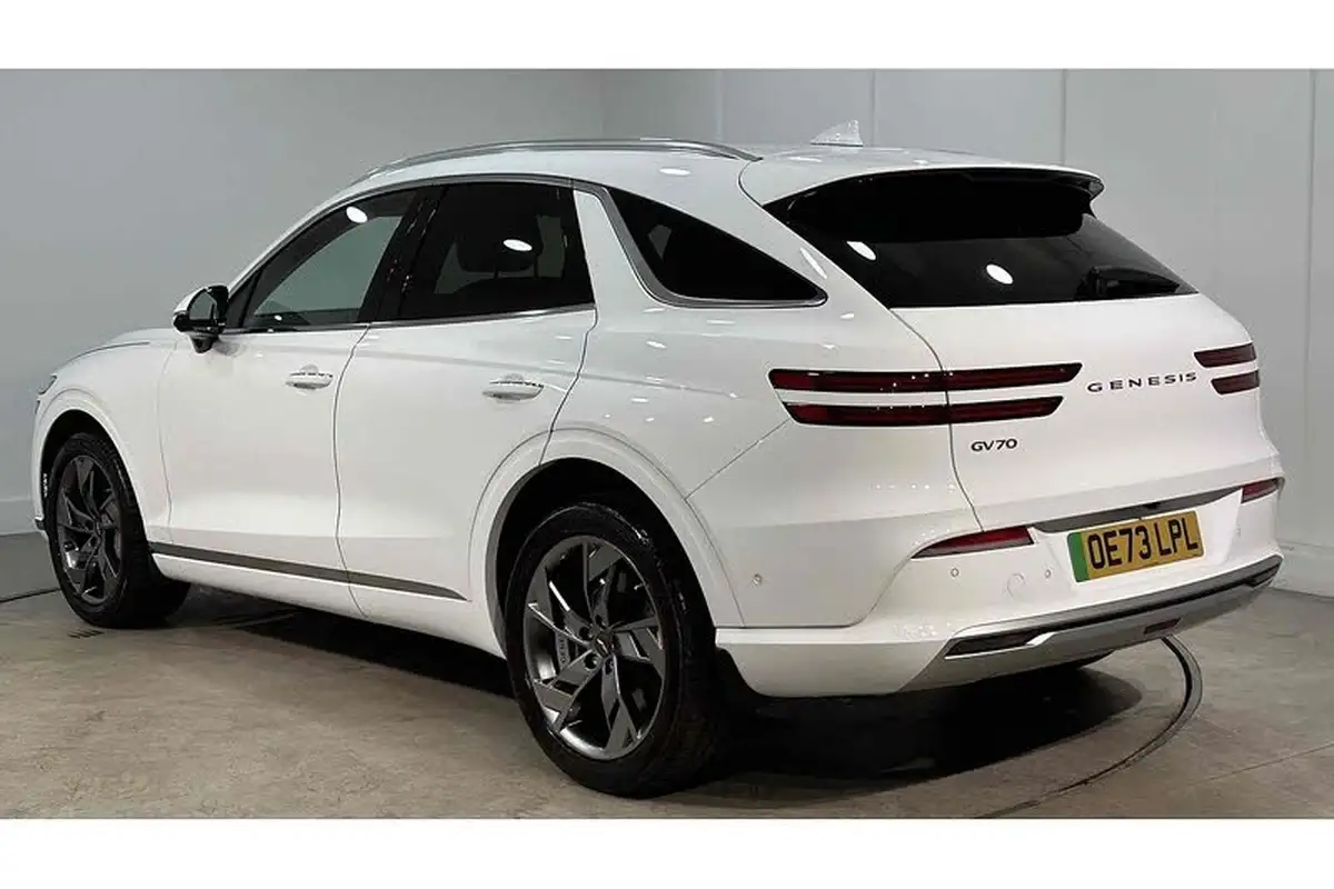 2023-genesis-gv70-e-sport-line-big-4