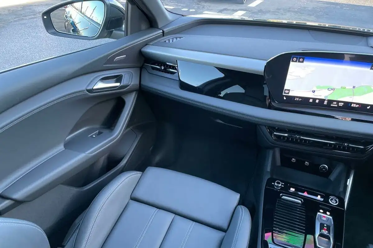 2024-audi-q6-e-tron-big-29