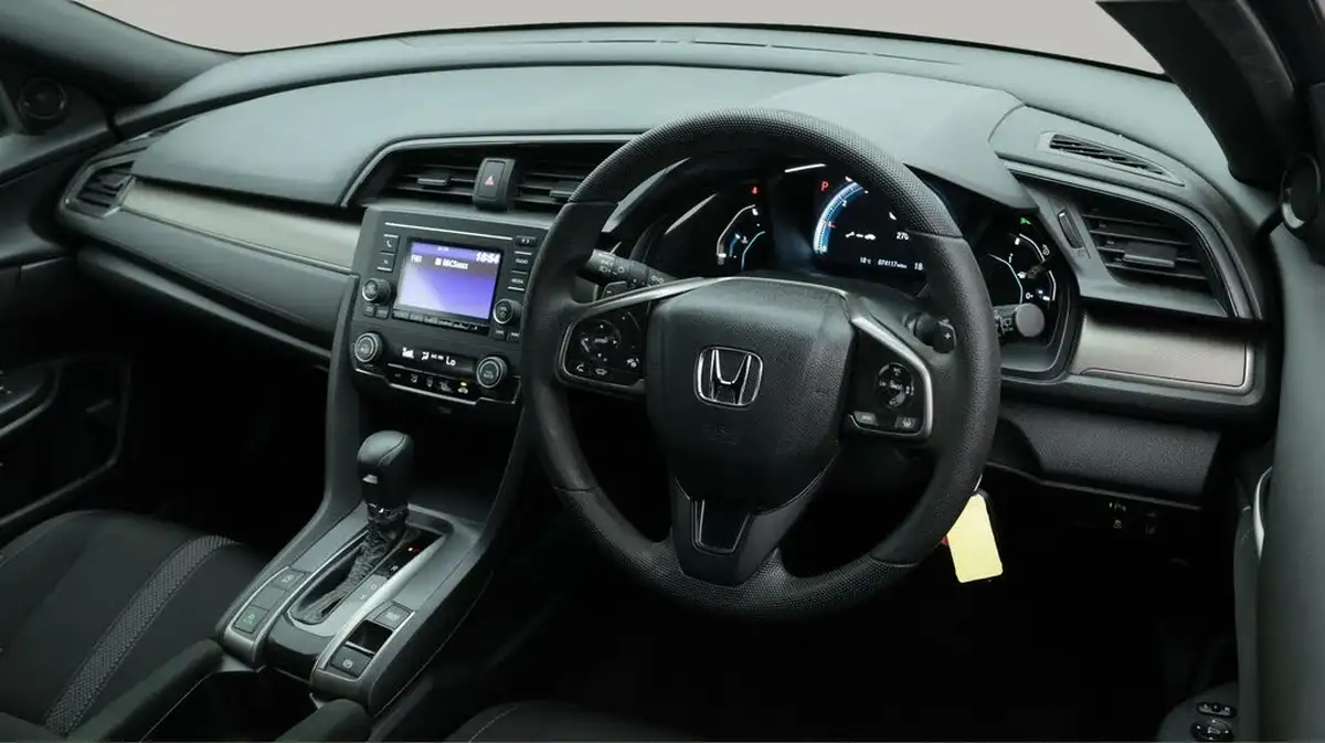 2020-honda-civic-10-vtec-turbo-se-hatchback-5d-cvt-big-8