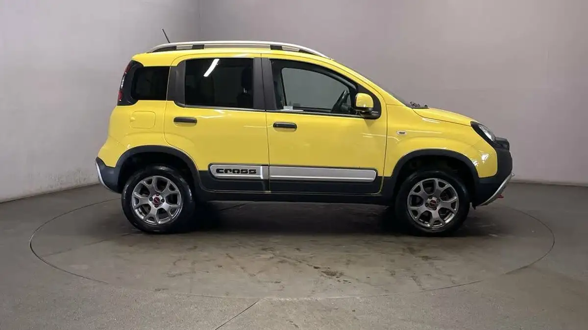 2021-fiat-panda-09-cross-85bhp-big-8
