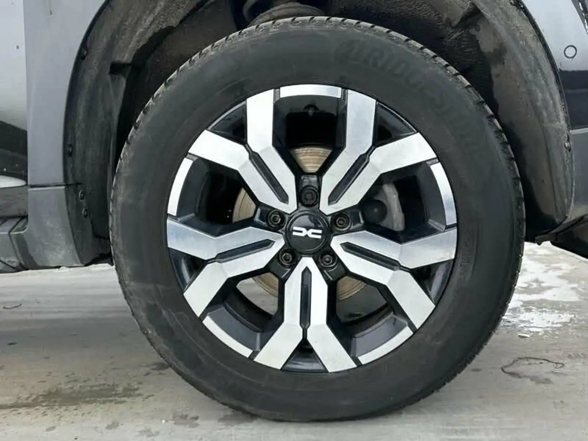 2024-dacia-duster-13-tce-journey-130bhp-1332cc-big-3