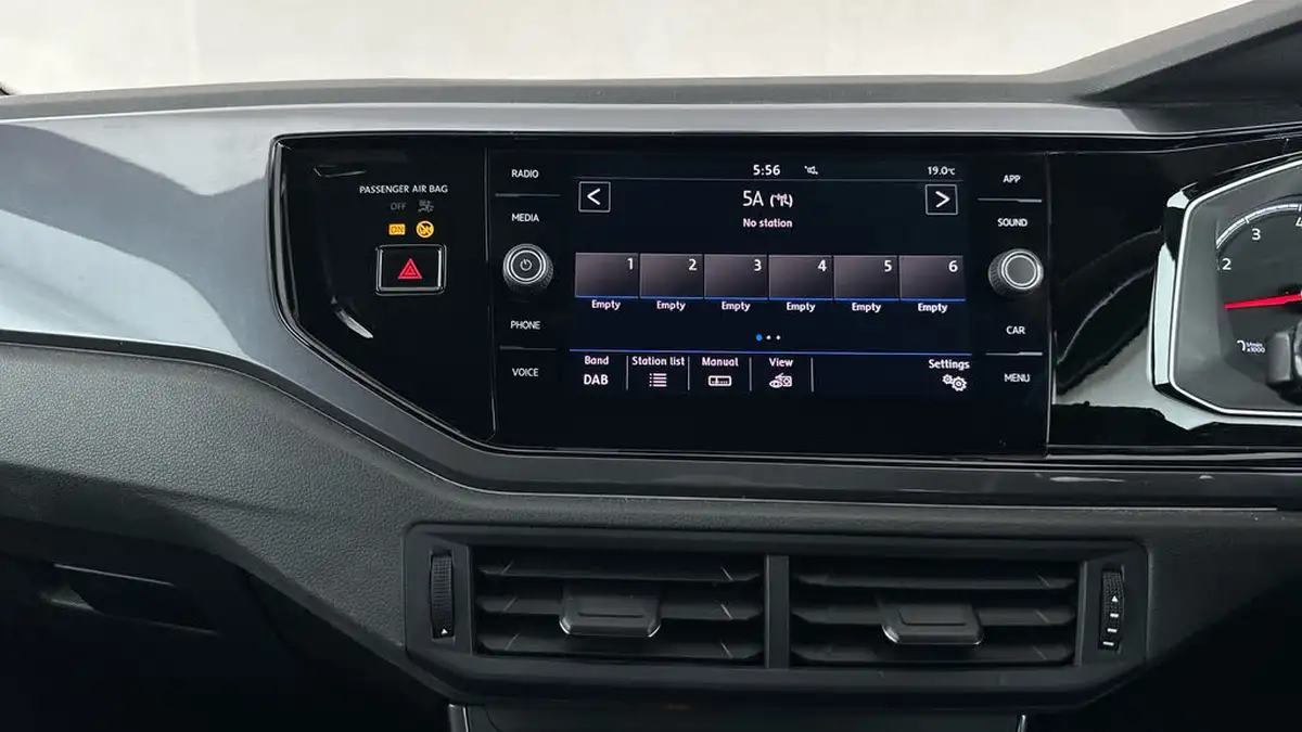 2019-volkswagen-polo-10-tsi-r-line-115ps-big-16