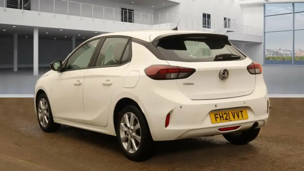 2021-vauxhall-corsa-15-turbo-d-se-big-2