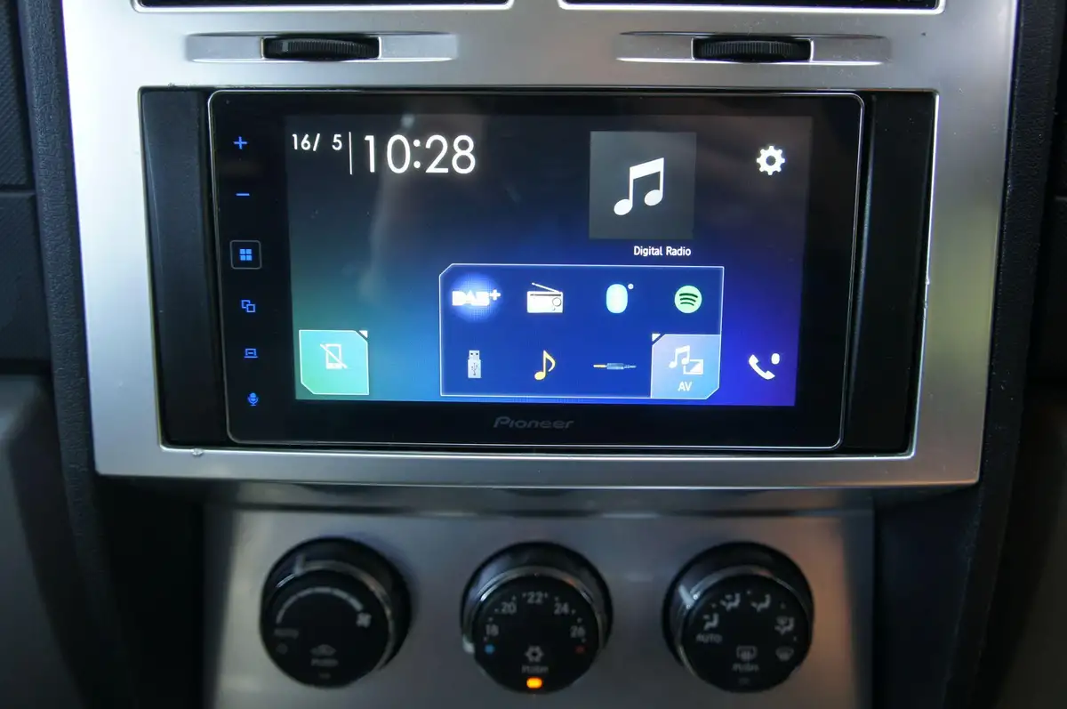 2008-dodge-nitro-28td-sxt-auto-big-11