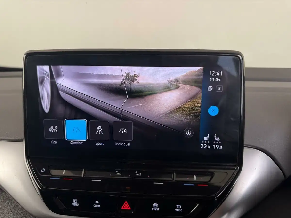 2021-volkswagen-id4-e-first-edition-big-32