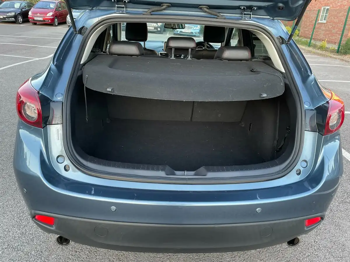 2014-mazda-mazda3-20-sport-nav-120ps-hatchback-5d-big-14