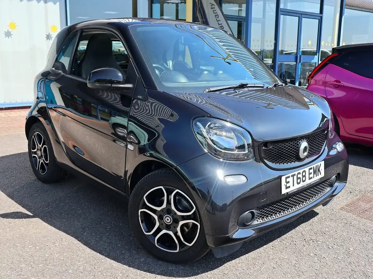 2019-smart-fortwo-09-prime-coupe-big-0
