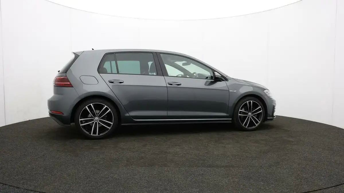 2017-volkswagen-golf-20tdi-gtd-ss-hatchback-5d-big-36